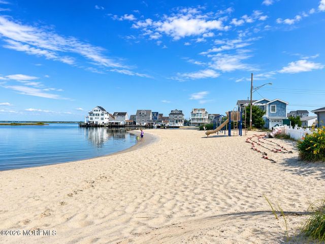 17 E Channel Way, Lavallette, NJ 08735