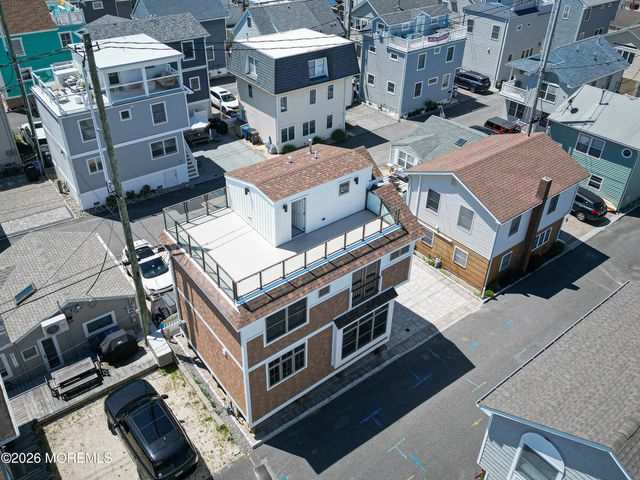 17 E Channel Way, Lavallette, NJ 08735