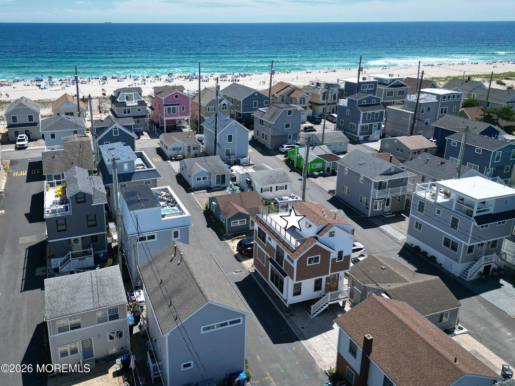 17 E Channel Way, Lavallette, NJ 08735