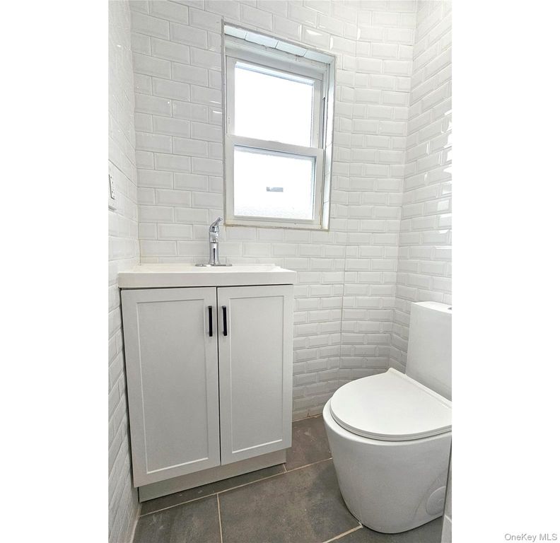 15403 118th Avenue, Jamaica, NY 11434 — photo 3