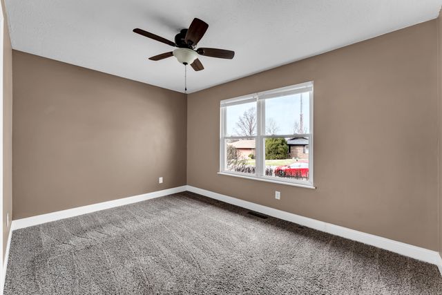 2788 W Roxbury Street, Springfield, MO 65807