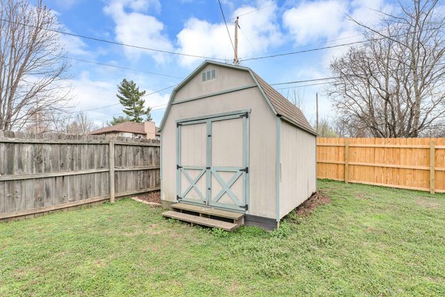 2788 W Roxbury Street, Springfield, MO 65807