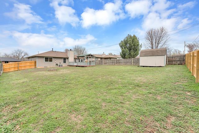 2788 W Roxbury Street, Springfield, MO 65807