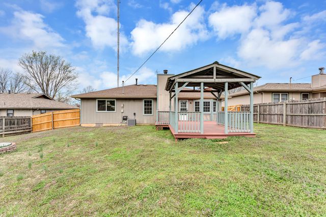 2788 W Roxbury Street, Springfield, MO 65807