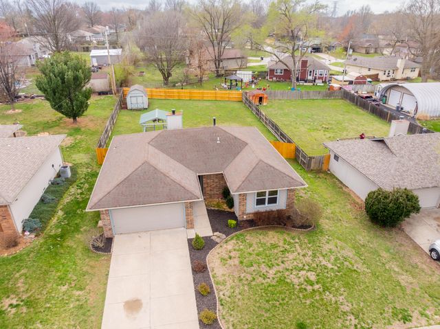 2788 W Roxbury Street, Springfield, MO 65807