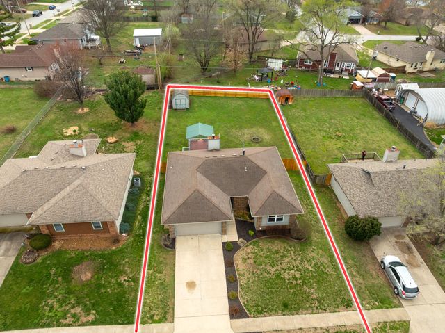 2788 W Roxbury Street, Springfield, MO 65807