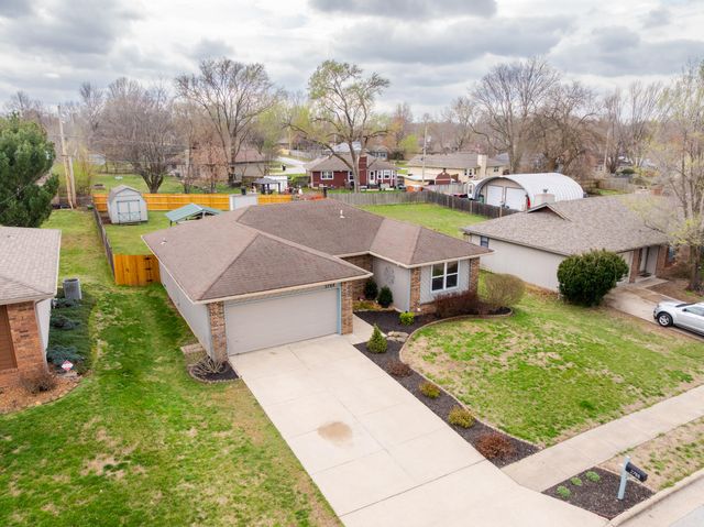 2788 W Roxbury Street, Springfield, MO 65807