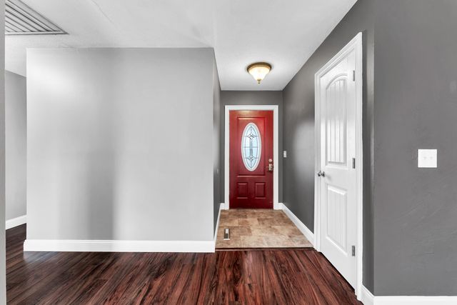 2788 W Roxbury Street, Springfield, MO 65807