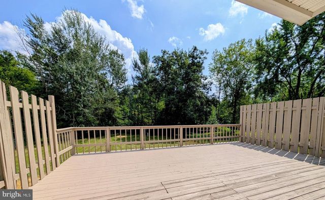 39 ESSEX CT, Quakertown, PA 18951