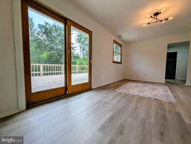 39 ESSEX CT, Quakertown, PA 18951