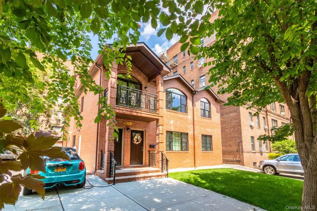 8431 Beverly Road, Kew Gardens, NY 11415