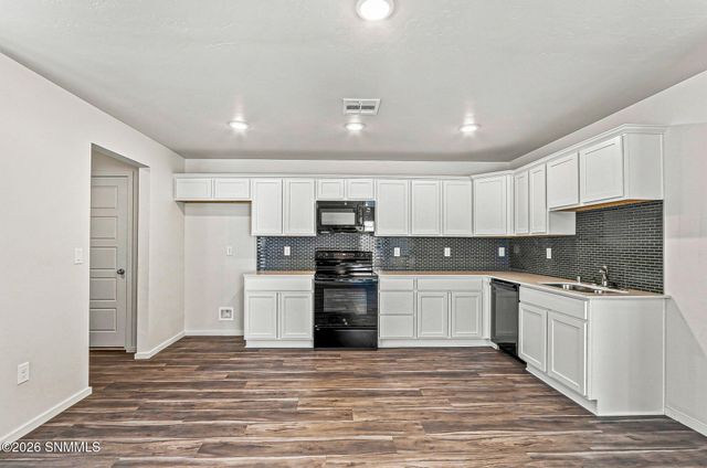 5549 Sierra Verde Place, Las Cruces, NM 88012