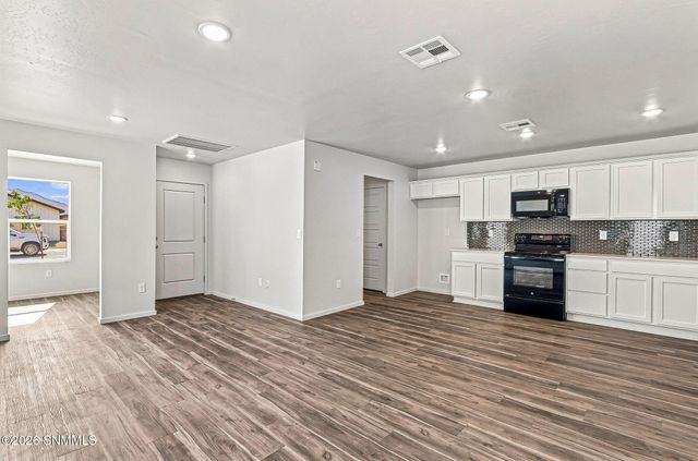 5549 Sierra Verde Place, Las Cruces, NM 88012