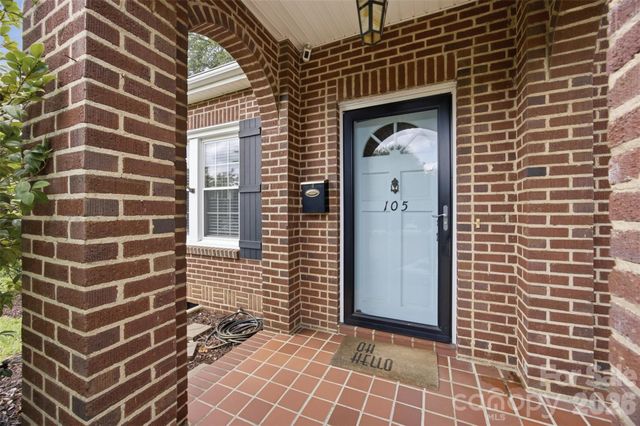 105 S Maple Street, Dallas, NC 28034