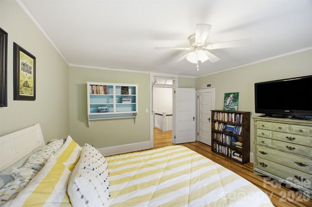 105 S Maple Street, Dallas, NC 28034