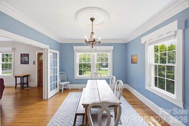 105 S Maple Street, Dallas, NC 28034