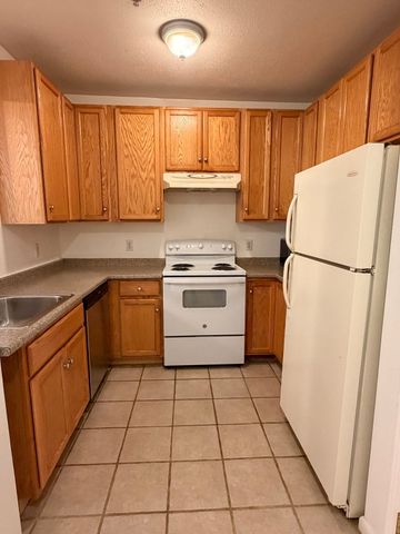 5 Pond St 2, Ayer, MA 01432