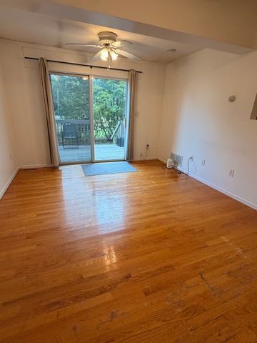 5 Pond St 2, Ayer, MA 01432