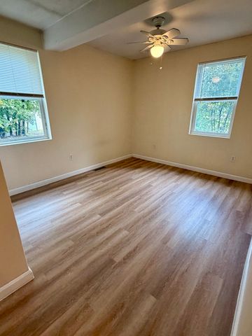 5 Pond St 2, Ayer, MA 01432