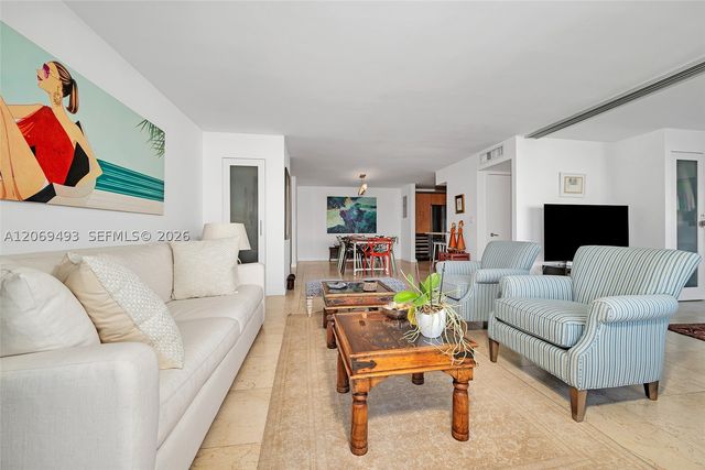 11 Island Ave 906, Miami Beach, FL 33139