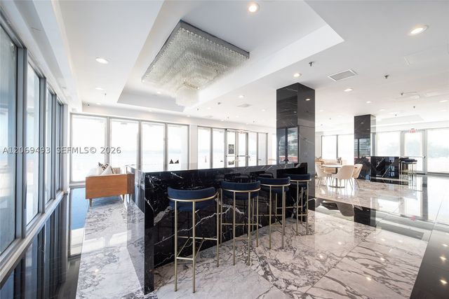 11 Island Ave 906, Miami Beach, FL 33139