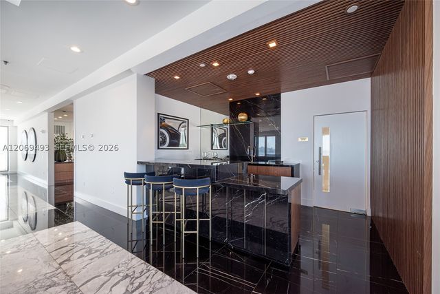 11 Island Ave 906, Miami Beach, FL 33139