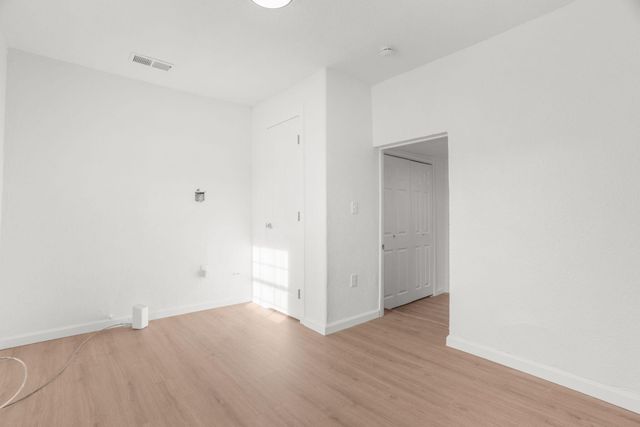 121 Hosher Avenue SE, Albuquerque, NM 87102