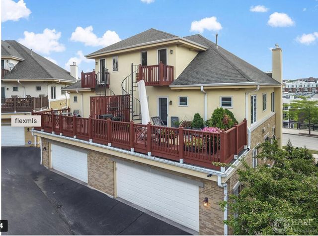 1749 N Hubbard STREET, Milwaukee, WI 53212