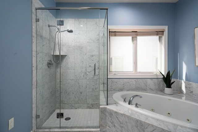 1749 N Hubbard STREET, Milwaukee, WI 53212