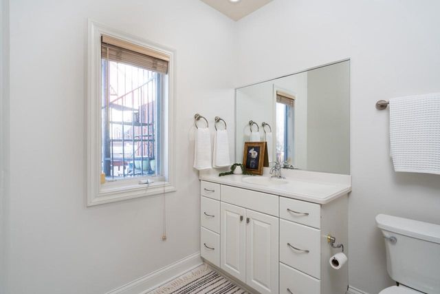 1749 N Hubbard STREET, Milwaukee, WI 53212