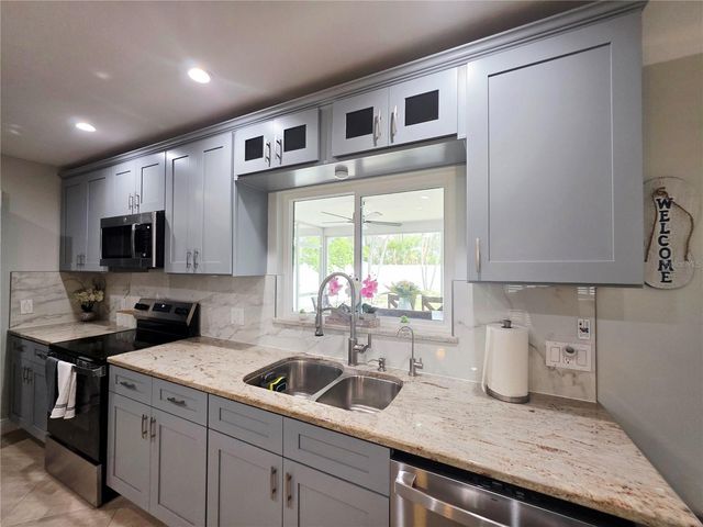 3435 OVERLOOK DRIVE NE, St Petersburg, FL 33703