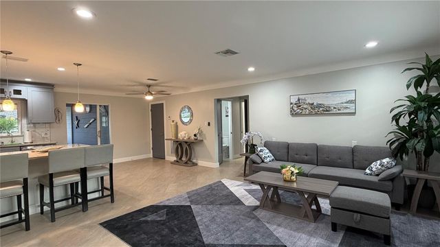 3435 OVERLOOK DRIVE NE, St Petersburg, FL 33703