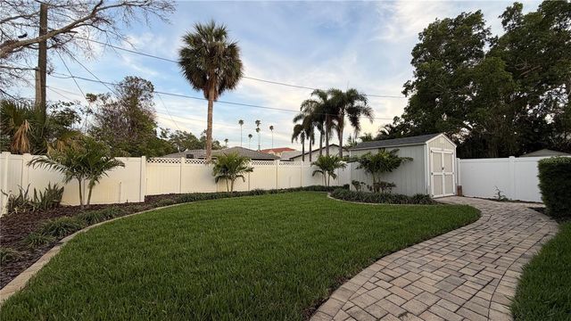 3435 OVERLOOK DRIVE NE, St Petersburg, FL 33703