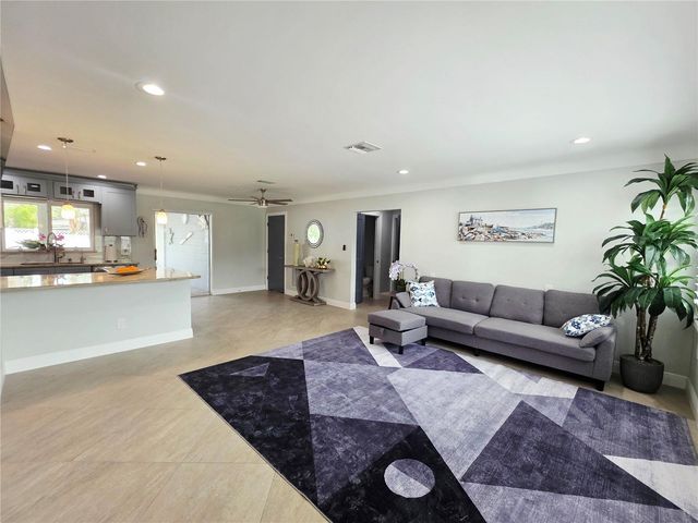 3435 OVERLOOK DRIVE NE, St Petersburg, FL 33703