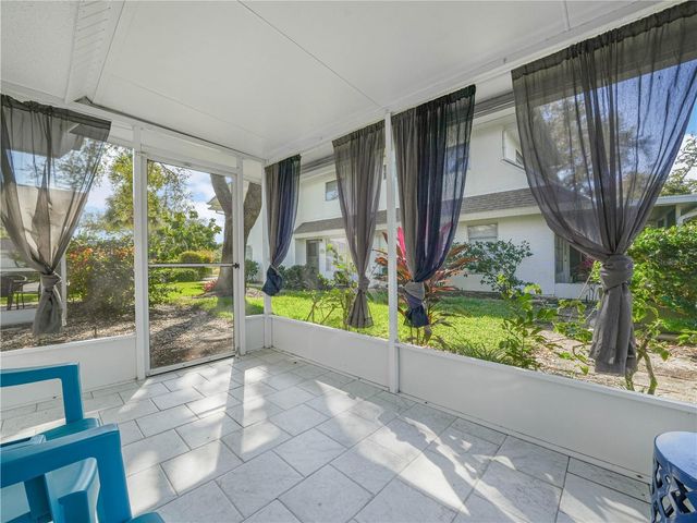 549 SUTTON PLACE t 19, Longboat Key, FL 34228