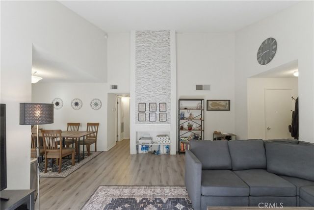 15425 Sherman Way 240, Van Nuys, CA 91406
