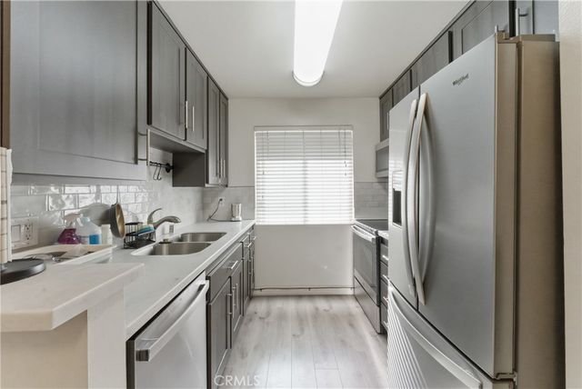 15425 Sherman Way 240, Van Nuys, CA 91406