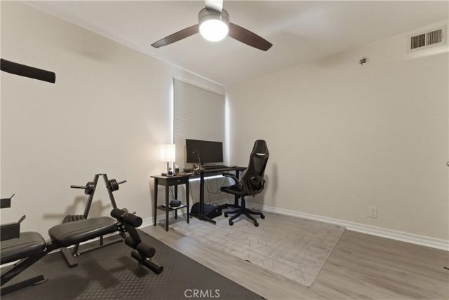 15425 Sherman Way 240, Van Nuys, CA 91406