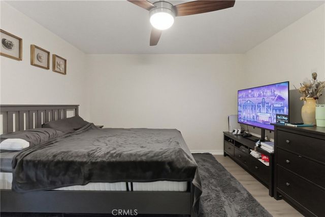 15425 Sherman Way 240, Van Nuys, CA 91406