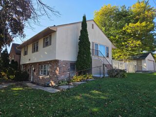 257 15th Avenue N, South Saint Paul, MN 55075