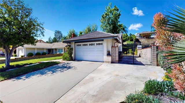 925 Heaton Moor Drive, Walnut, CA 91789