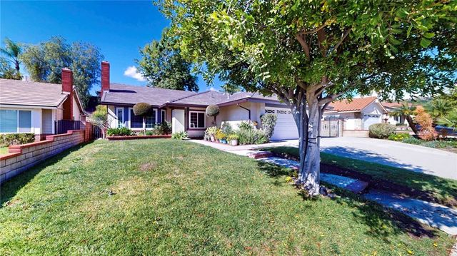 925 Heaton Moor Drive, Walnut, CA 91789