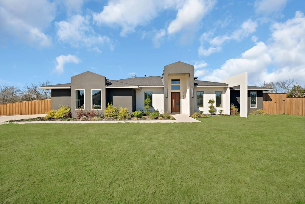309 Whispering Way, Red Oak, TX 75154