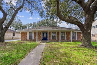 7619 Green Lawn Drive, Houston, TX 77088