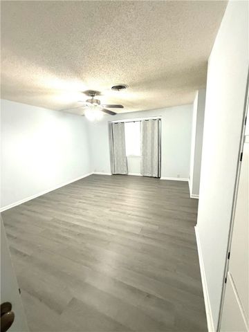 5 Townhouse Lane Z5, Corpus Christi, TX 78412