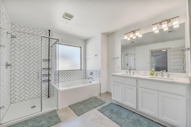 1508 Harvest Vine Court, Friendswood, TX 77546