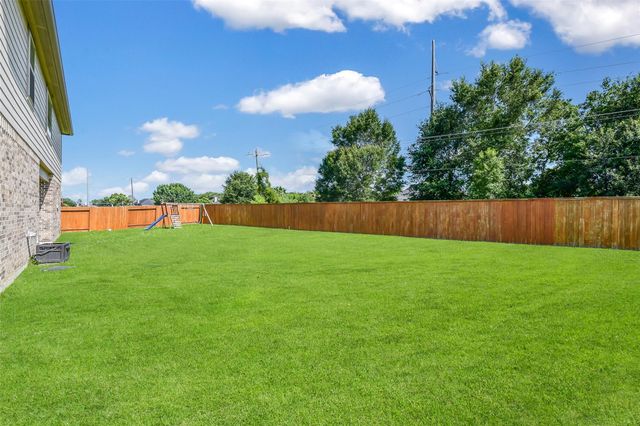1508 Harvest Vine Court, Friendswood, TX 77546