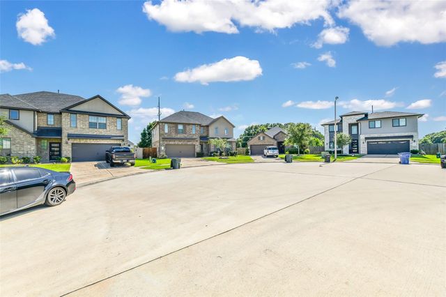 1508 Harvest Vine Court, Friendswood, TX 77546