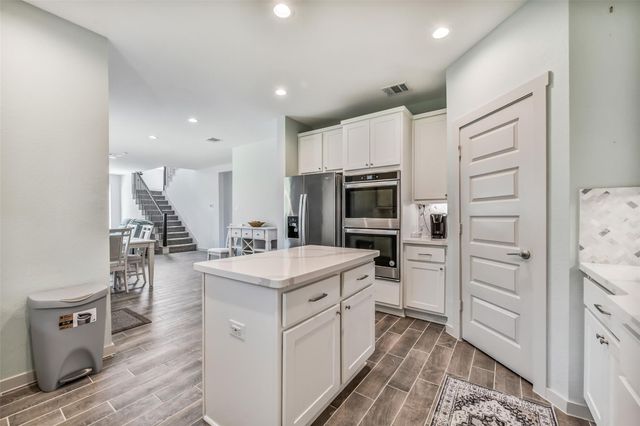 1508 Harvest Vine Court, Friendswood, TX 77546