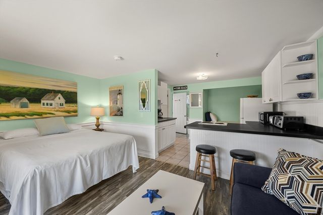 132 Shore Rd 13, Truro, MA 02652